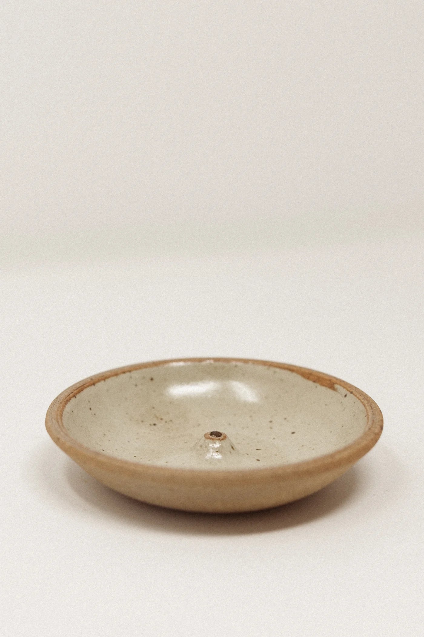 Stoneware Incense Holder - Piker White