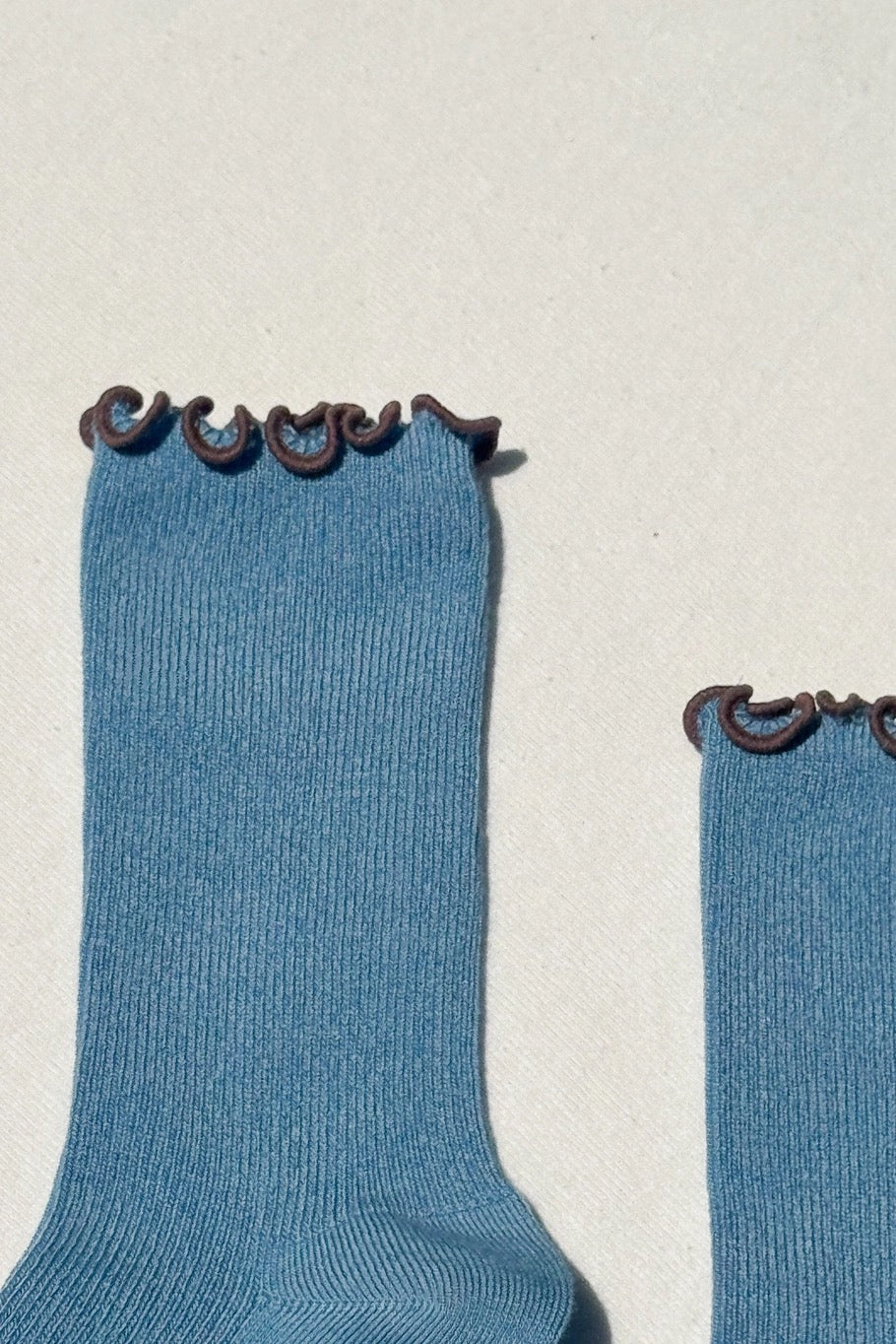 Ruffled Modal Socks - Powder Blue/Brown Edge