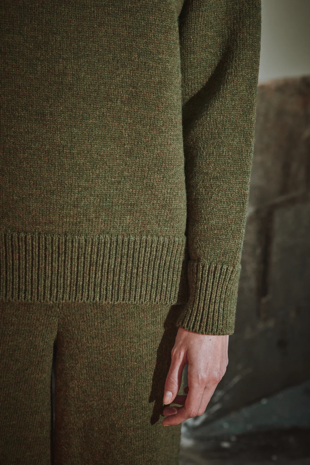 Therese Turtleneck Sweater in Merino Wool - Olive Green