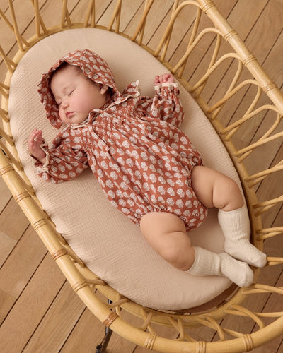 Woven Ruffle Bonnet - Holiday Fleur