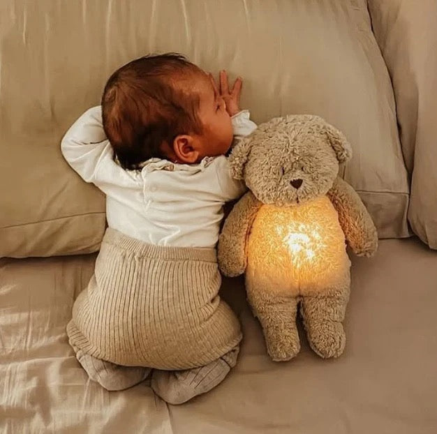 Moonie 2.0 Organic Humming Bear With Lamp - Sand