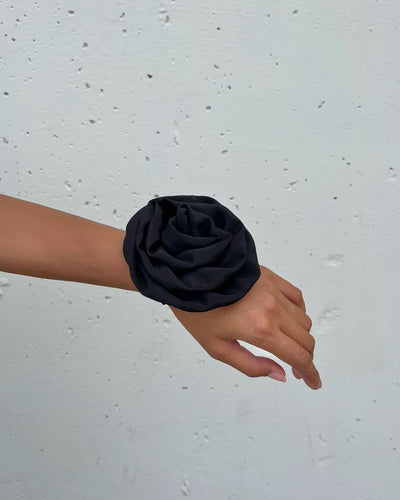 Libra Rosette Scrunchie in Black