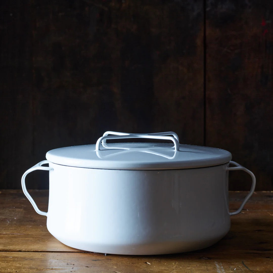 Kobenstyle White 4 Qt. Casserole